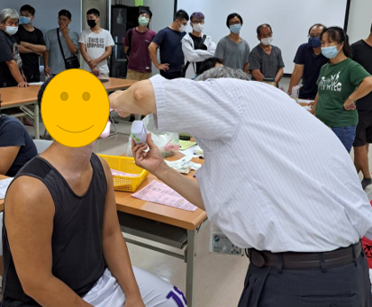 11208職場口腔癌篩檢照片1