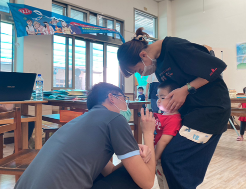 112幼兒園流感疫苗接種照片2