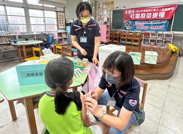 1131112 大新，螺青國小流感疫苗設站 相本