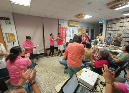 202407志工隊長致詞及新進成員介紹照片2